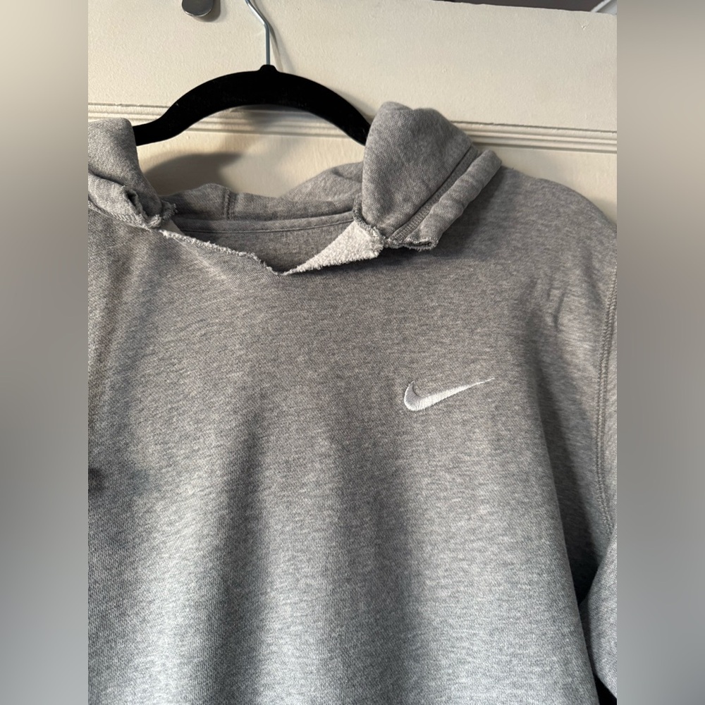 Nike women’s size medium sweatshirt hoodie - Picture 2 of 4